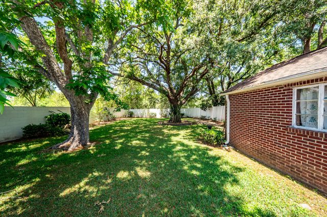110 Gordon Street, Charleston, SC 29403
