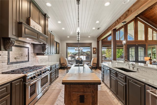 116 Deer Island Road, Mabank, TX 75156