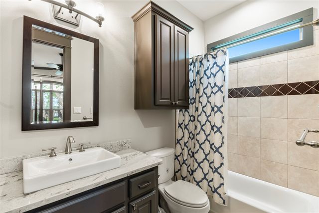116 Deer Island Road, Mabank, TX 75156