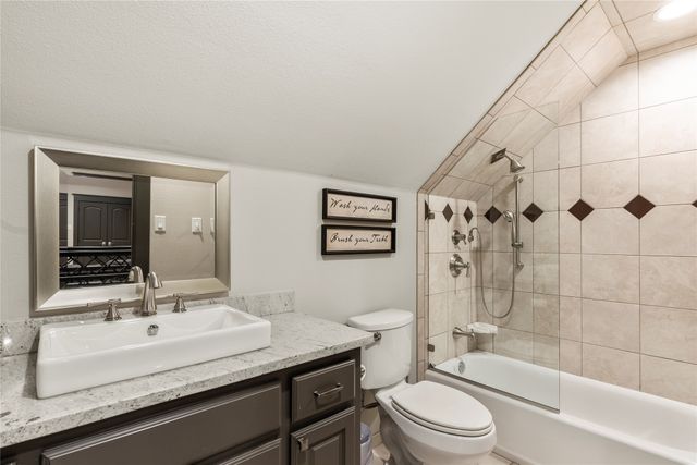 116 Deer Island Road, Mabank, TX 75156
