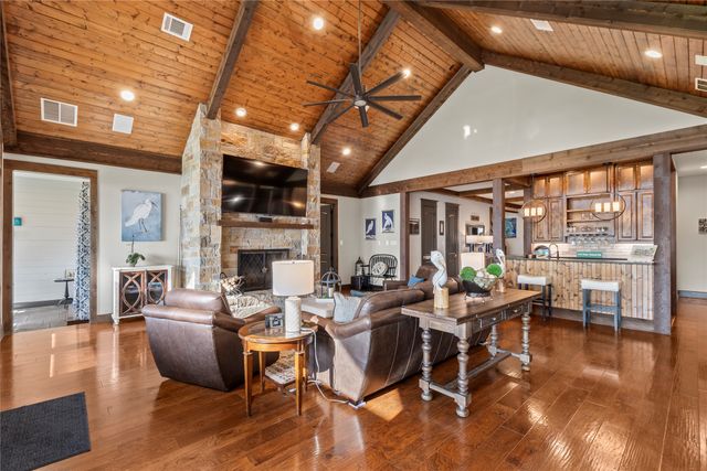 116 Deer Island Road, Mabank, TX 75156