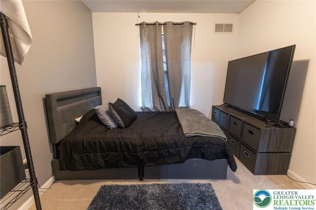 1213 Bradford Street, Allentown City, PA 18103