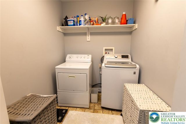 1213 Bradford Street, Allentown City, PA 18103