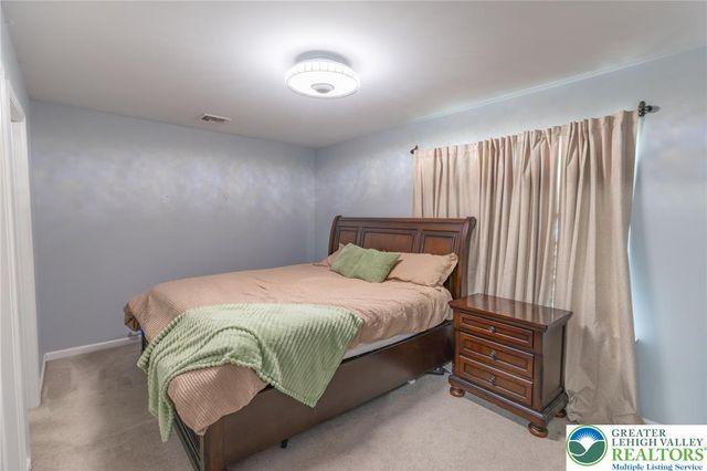 1213 Bradford Street, Allentown City, PA 18103
