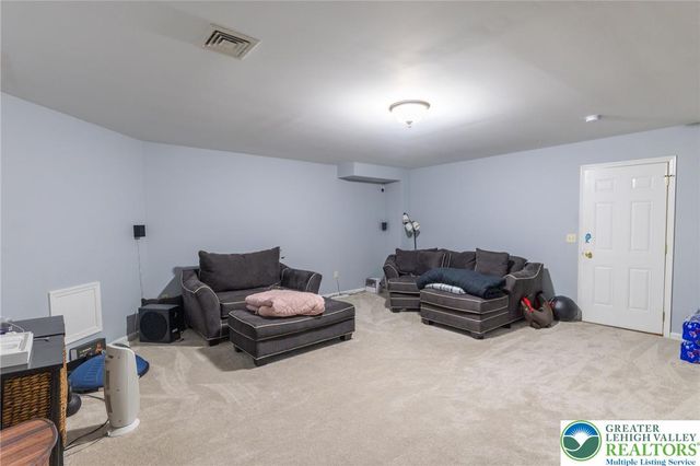 1213 Bradford Street, Allentown City, PA 18103