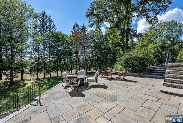 910 Huron Road, Franklin Lakes, NJ 07417