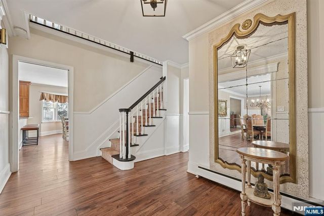 910 Huron Road, Franklin Lakes, NJ 07417