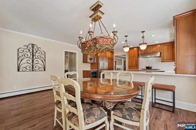 910 Huron Road, Franklin Lakes, NJ 07417