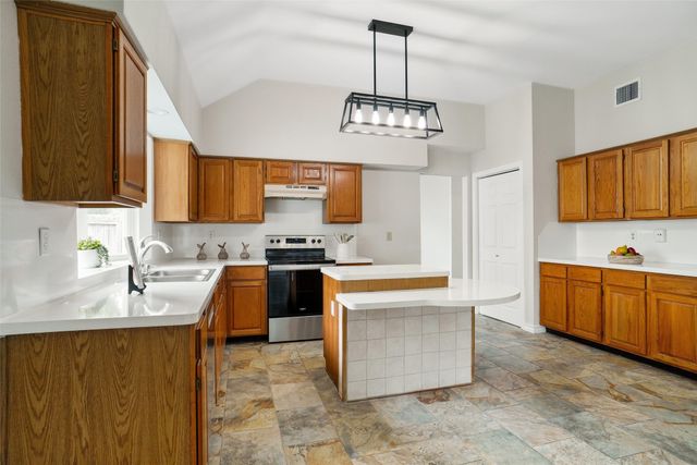 3312 Kelley Drive, Grand Prairie, TX 75052