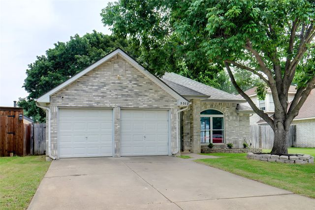 3312 Kelley Drive, Grand Prairie, TX 75052