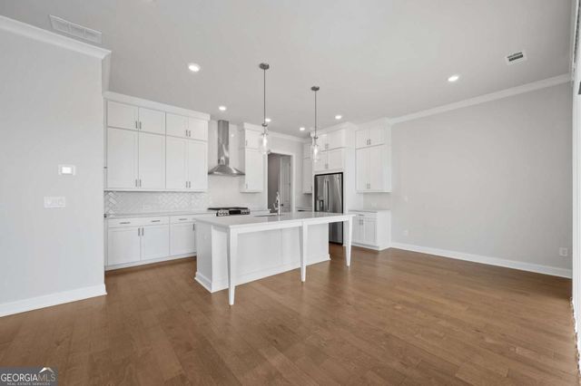 637 Skytop Drive, Cumming, GA 30040