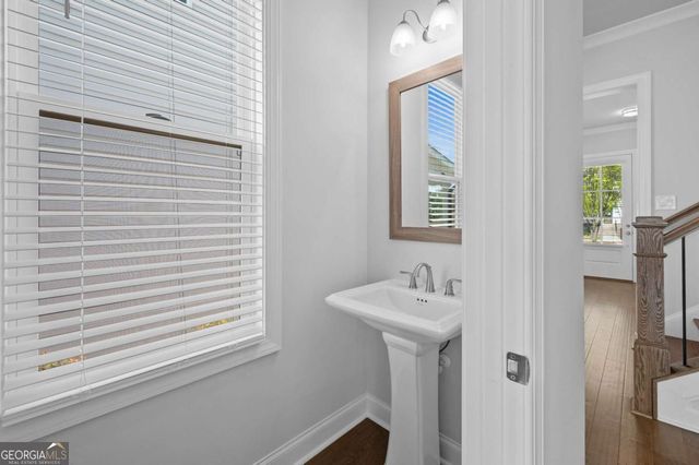 637 Skytop Drive, Cumming, GA 30040