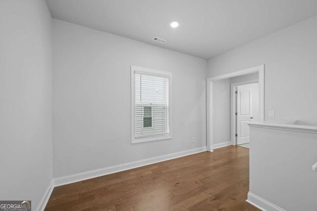 637 Skytop Drive, Cumming, GA 30040