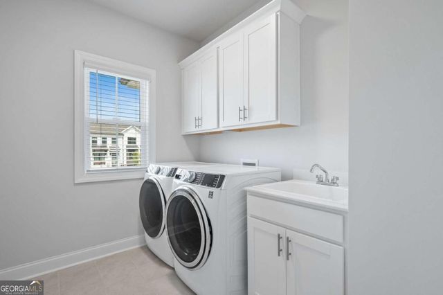 637 Skytop Drive, Cumming, GA 30040