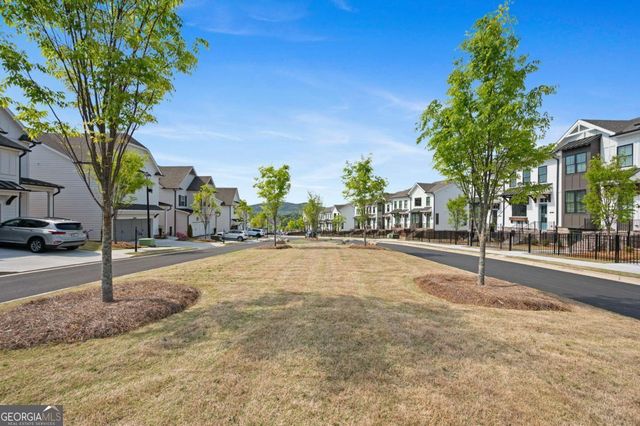 637 Skytop Drive, Cumming, GA 30040