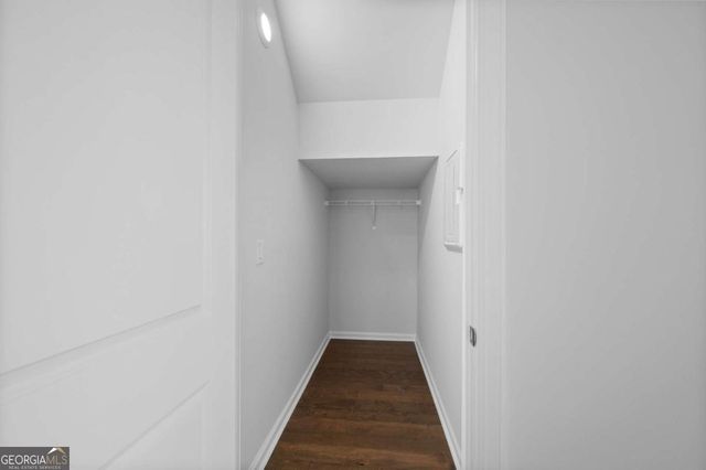 637 Skytop Drive, Cumming, GA 30040