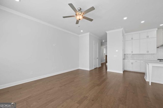 637 Skytop Drive, Cumming, GA 30040