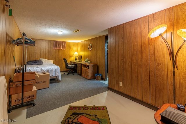 34152 Oak Knoll Street, Eastlake, OH 44095