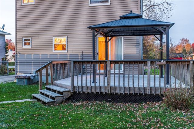 34152 Oak Knoll Street, Eastlake, OH 44095