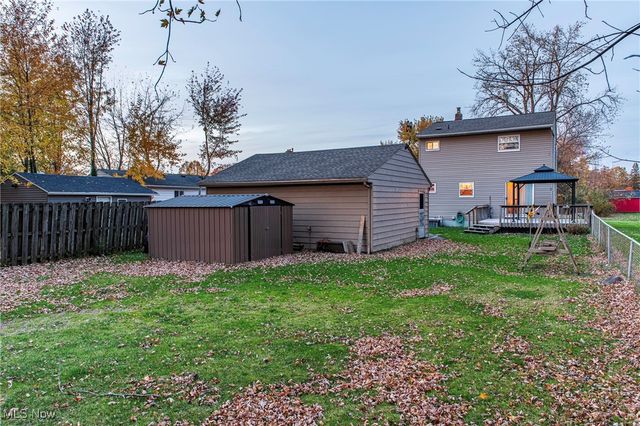 34152 Oak Knoll Street, Eastlake, OH 44095