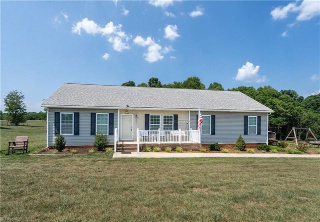 1056 Carson James Drive, Boonville, NC 27011