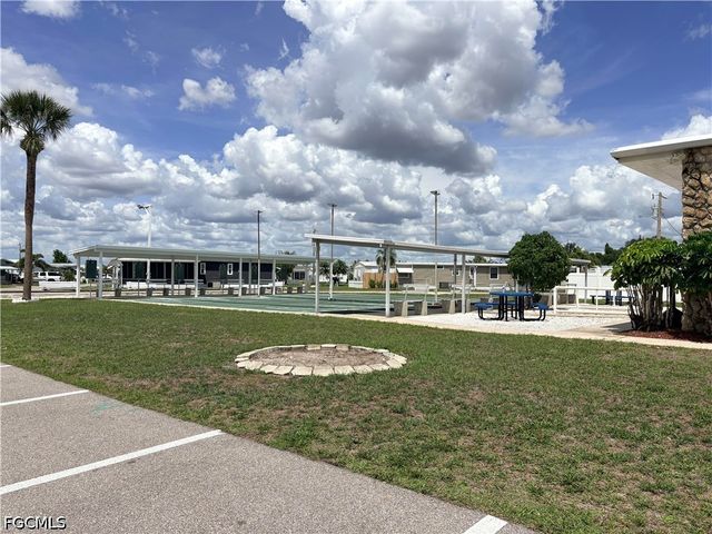 2781 Indianwood DR, North Fort Myers, FL 33917