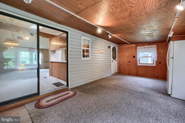 109 MAPLE AVE, Manheim, PA 17545