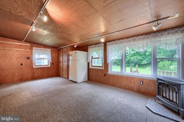 109 MAPLE AVE, Manheim, PA 17545