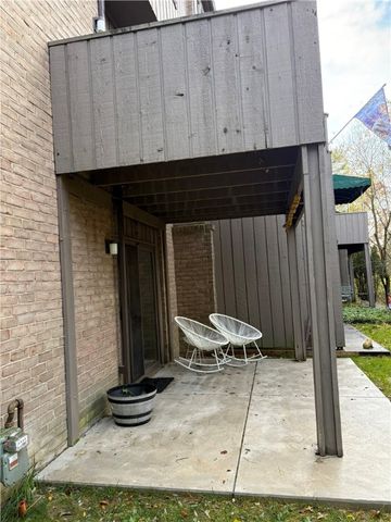 264 Elm Ct, Ross Twp, PA 15237