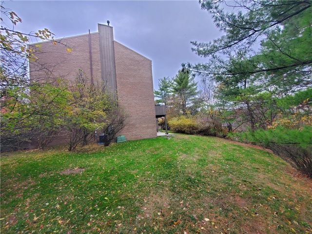 264 Elm Ct, Ross Twp, PA 15237