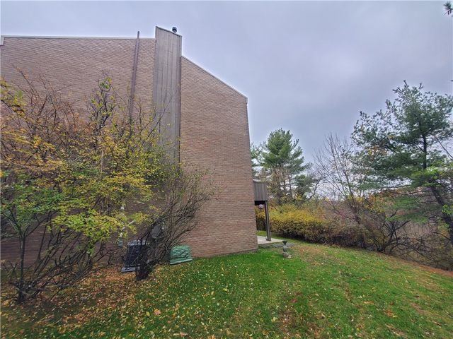 264 Elm Ct, Ross Twp, PA 15237