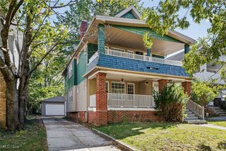 931 Helmsdale Road, Cleveland Heights, OH 44112