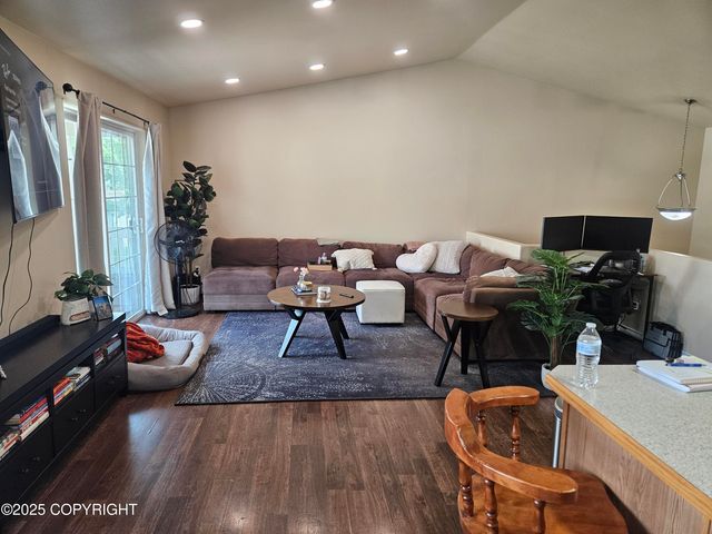 5419 E 26th Avenue, B, Anchorage, AK 99508