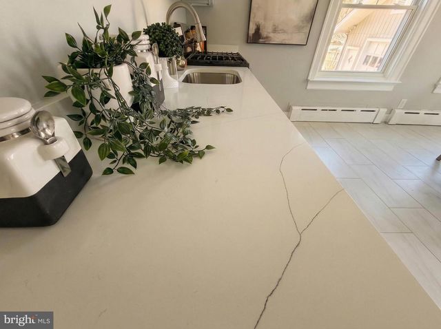 330 BEECHWOOD AVE, Ewing, NJ 08618