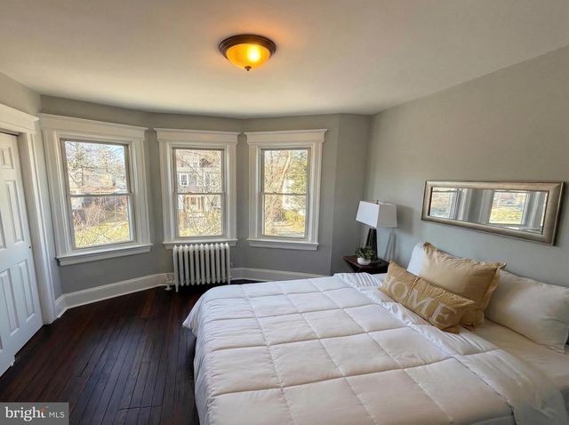 330 BEECHWOOD AVE, Ewing, NJ 08618