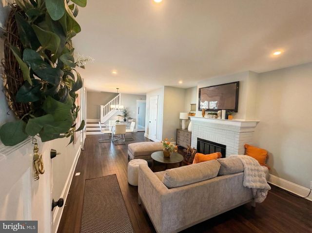 330 BEECHWOOD AVE, Ewing, NJ 08618