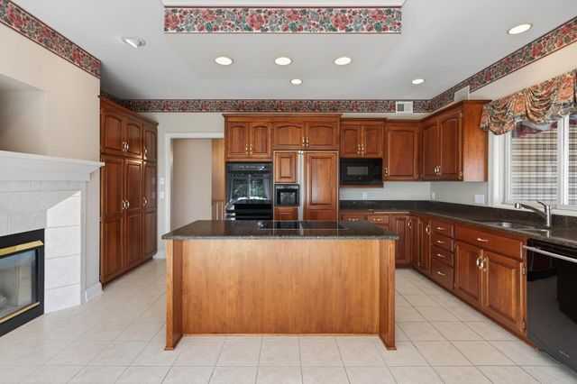 3532 Rae Lane, Woodbury, MN 55125