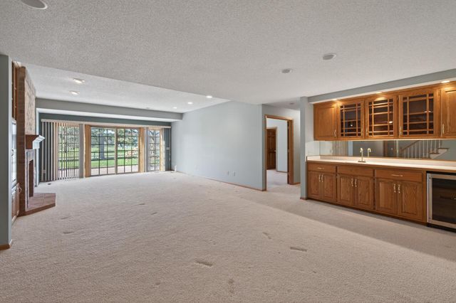 3532 Rae Lane, Woodbury, MN 55125