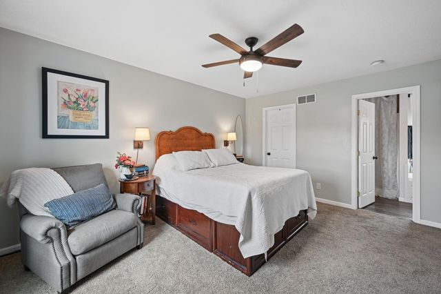 2930 Spring Cove Way, Burlington, KY 41005