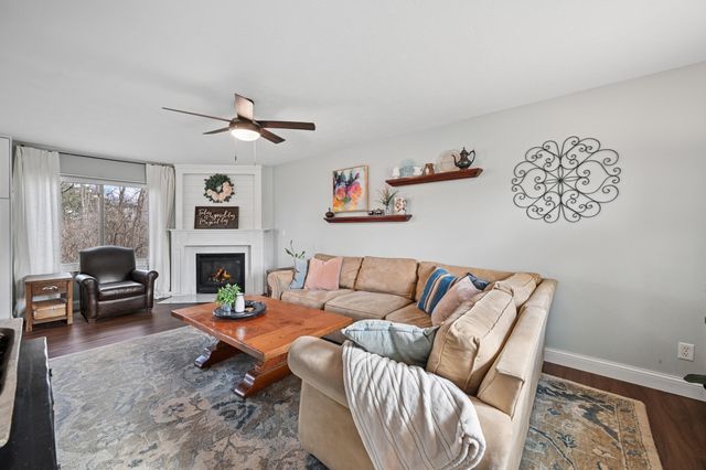 2930 Spring Cove Way, Burlington, KY 41005