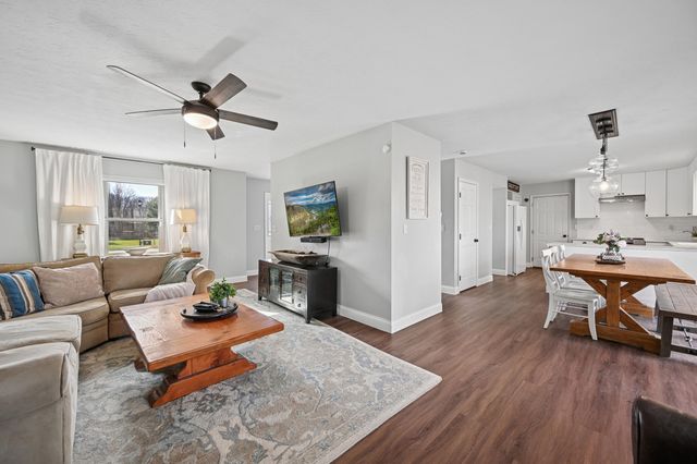 2930 Spring Cove Way, Burlington, KY 41005