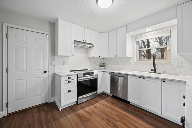 2930 Spring Cove Way, Burlington, KY 41005