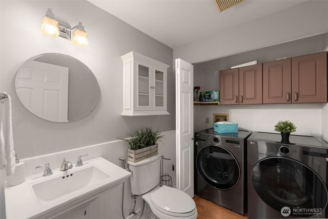 24230 SE 44th Street, Sammamish, WA 98029