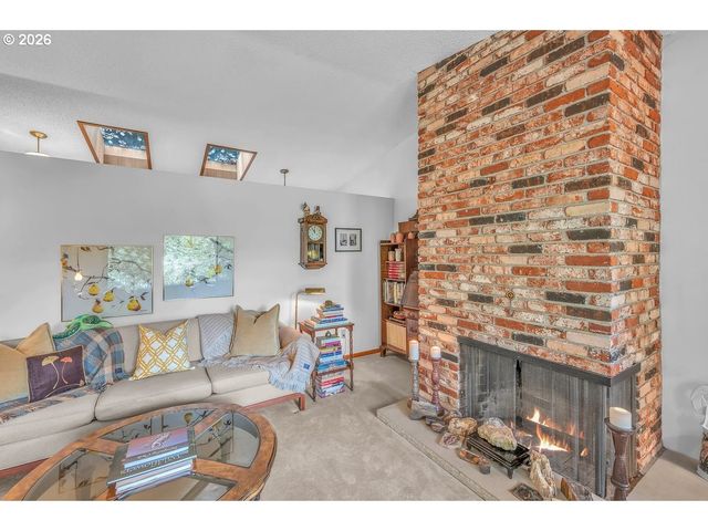 9200 Sw ELROSE Ct, Portland, OR 97224