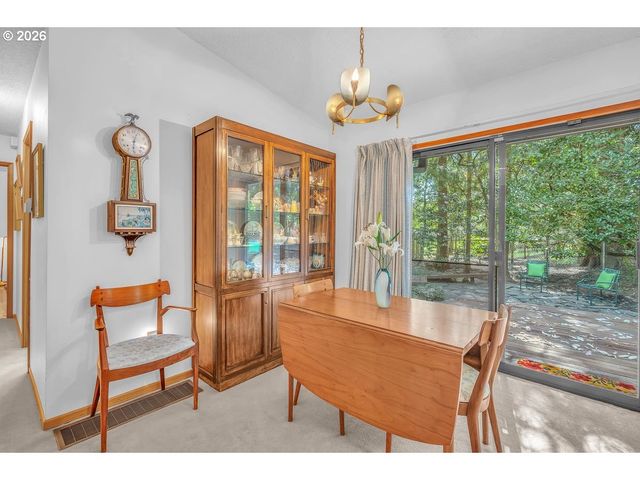 9200 Sw ELROSE Ct, Portland, OR 97224