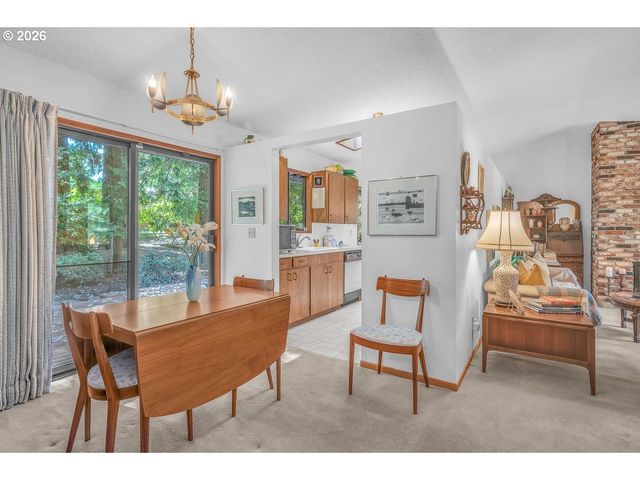 9200 Sw ELROSE Ct, Portland, OR 97224