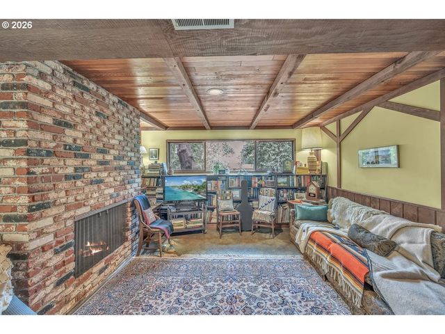 9200 Sw ELROSE Ct, Portland, OR 97224