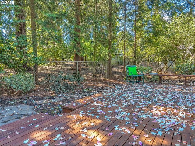 9200 Sw ELROSE Ct, Portland, OR 97224