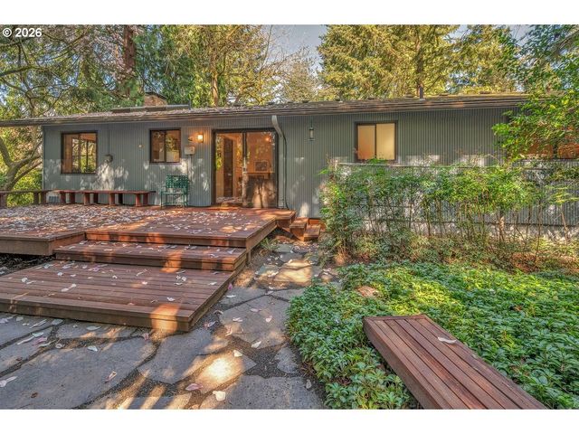 9200 Sw ELROSE Ct, Portland, OR 97224