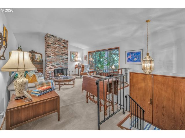 9200 Sw ELROSE Ct, Portland, OR 97224